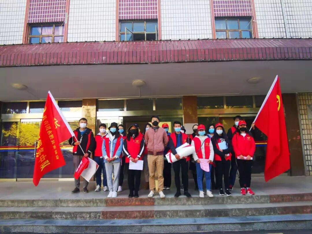贺梦凡在丽江市古城区、永胜县参加疫情防控工作 第 1 张
