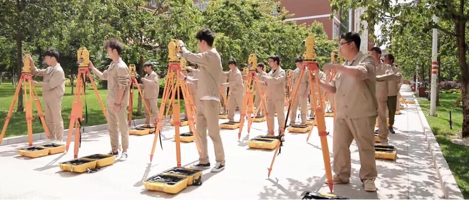 工学类实训室 第 5 张