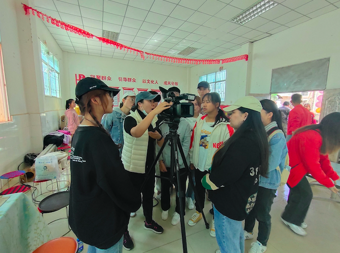 姚老师指导2.png