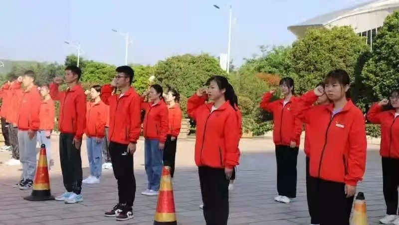 学党史，正青春：艺术与传媒学院学生会上半年工作公示 第 12 张