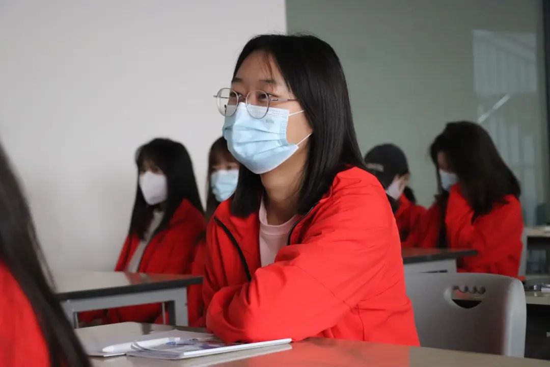 【创美艺传】青春心向党|艺术与传媒学院组织集中观看中国共产党第二十次全国代表大会开幕会盛况 第 10 张