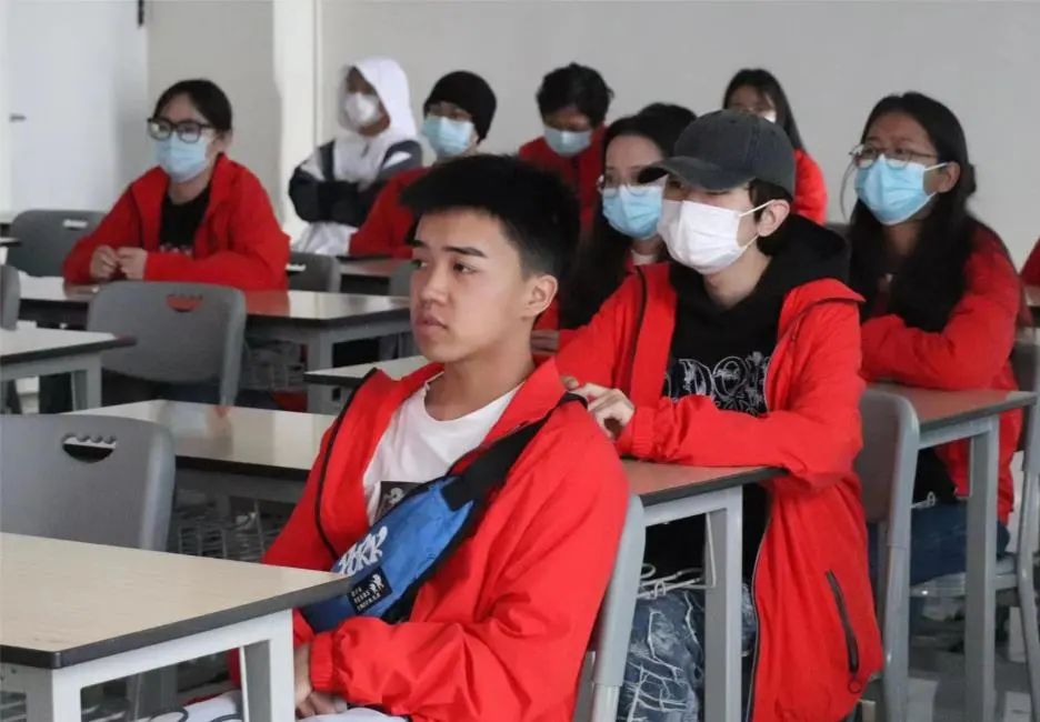 【创美艺传】青春心向党|艺术与传媒学院组织集中观看中国共产党第二十次全国代表大会开幕会盛况 第 11 张