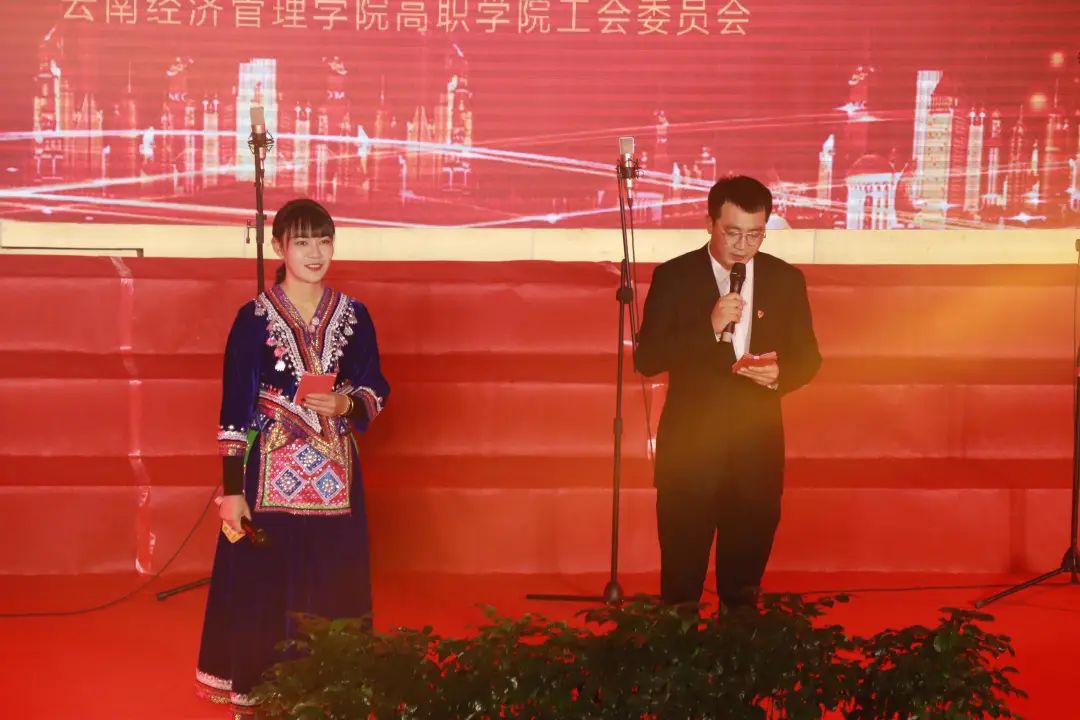 【创美艺传】唱响时代红色之歌，踔厉奋进万里征程 第 4 张