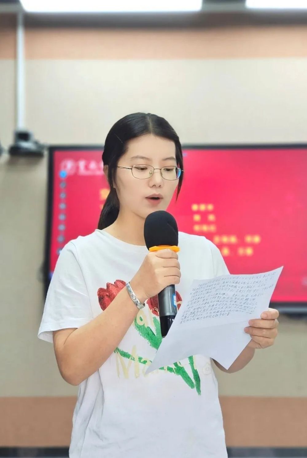 微信图片_20230618122751.jpg 主题教育|强化理论武装,推动主题教育走深走实——马克思主义学院党总支2023年第三次理论集中学习 第 8 张