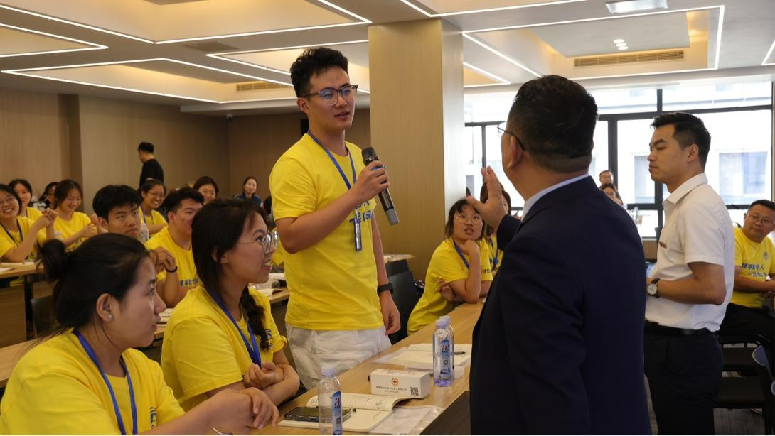 【榜样的力量】云南经济管理学院2023年度省政府奖学金获得者个人事迹分享（第二十一期） 第 3 张