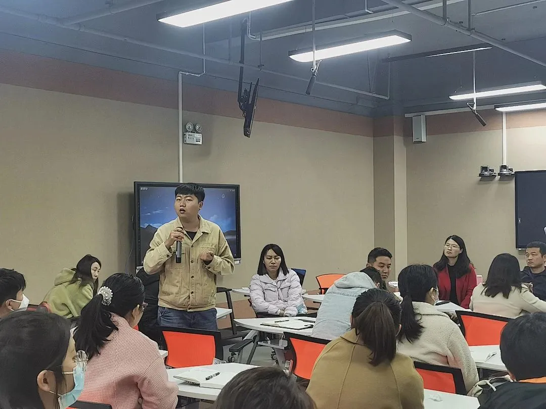 学先进 学方法 | 高职学院召开辅导员促就业工作研讨会 第 4 张 学先进 学方法 | 高职学院召开辅导员促就业工作研讨会 第 4 张