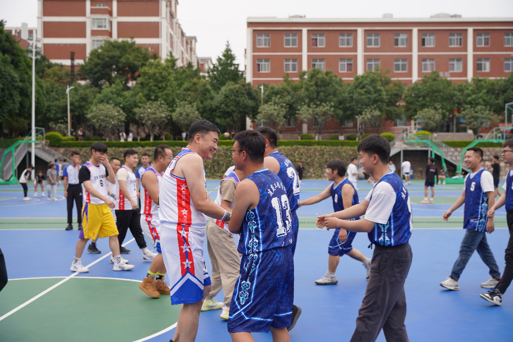 云南经济管理学院2024年第十届教职工篮球联赛开幕 第 10 张 云南经济管理学院2024年第十届教职工篮球联赛开幕 第 10 张
