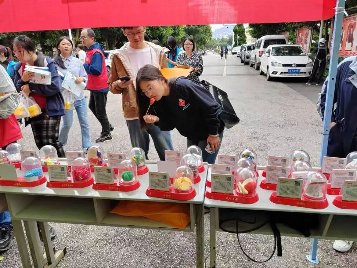 医家仁社区与龙院社区开展禁毒宣传教育活动 第 3 张