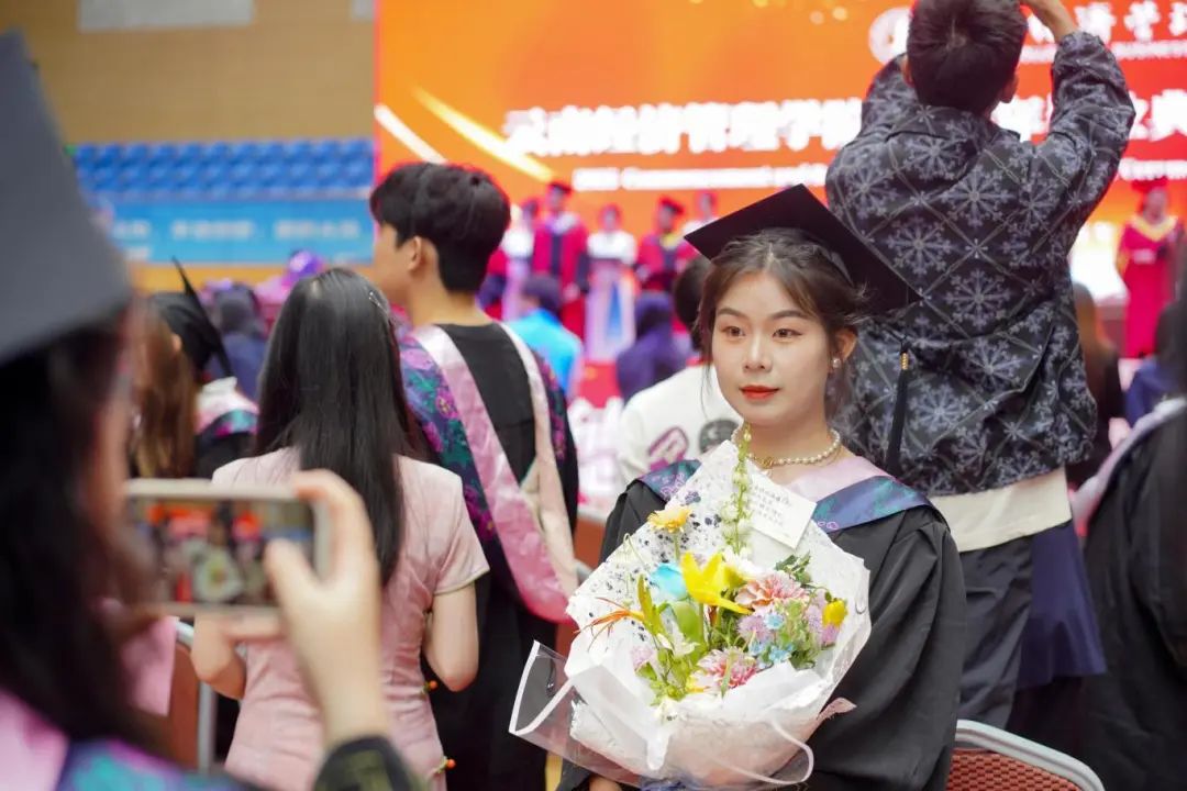 云南经济管理学院2025年毕业典礼隆重举行！ 第 24 张