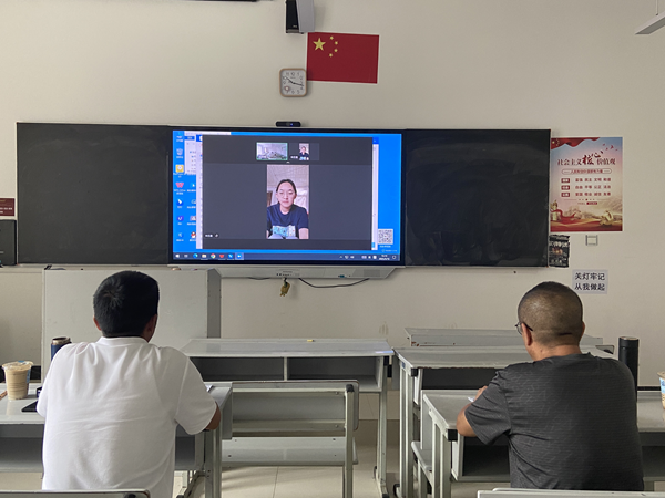 图片1.png 校园职航|高职学院携手安宁市徐果文化教育培训学校有限公司开展专场招聘会 第 1 张