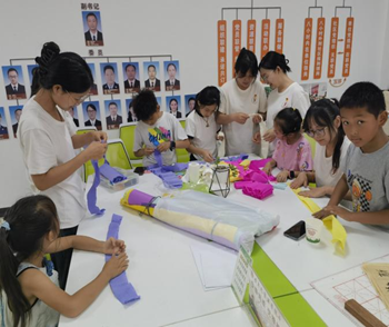 暑期社会实践‖小教繁星队 党建引领聚合力 专业实践暖童心 ——高职学院小学教育系党支部暑期社会实践活动拉开序幕 第 9 张 暑期社会实践‖小教繁星队 党建引领聚合力 专业实践暖童心 ——高职学院小学教育系党支部暑期社会实践活动拉开序幕 第 9 张