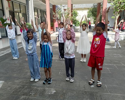 暑期社会实践∣小教繁星队 “课程+红育+公益”，多元互动育童心 ——高职学院小学教育系党支部暑期社会实践活动持续开展 第 5 张