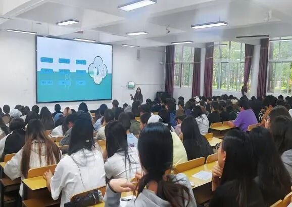 规划引航 学历赋能｜财经商贸学院开展就业规划与学历提升专项讲座 第 1 张