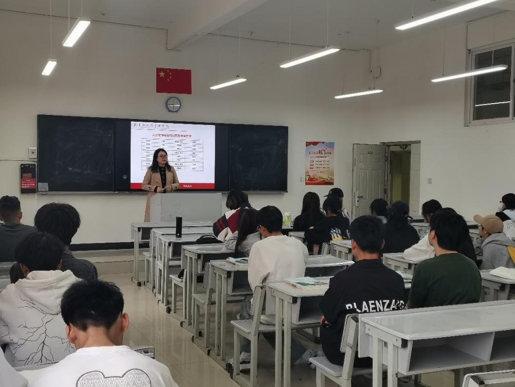 从四级冲刺到专业深耕——导师引领24市场营销班逐梦前行 第 3 张