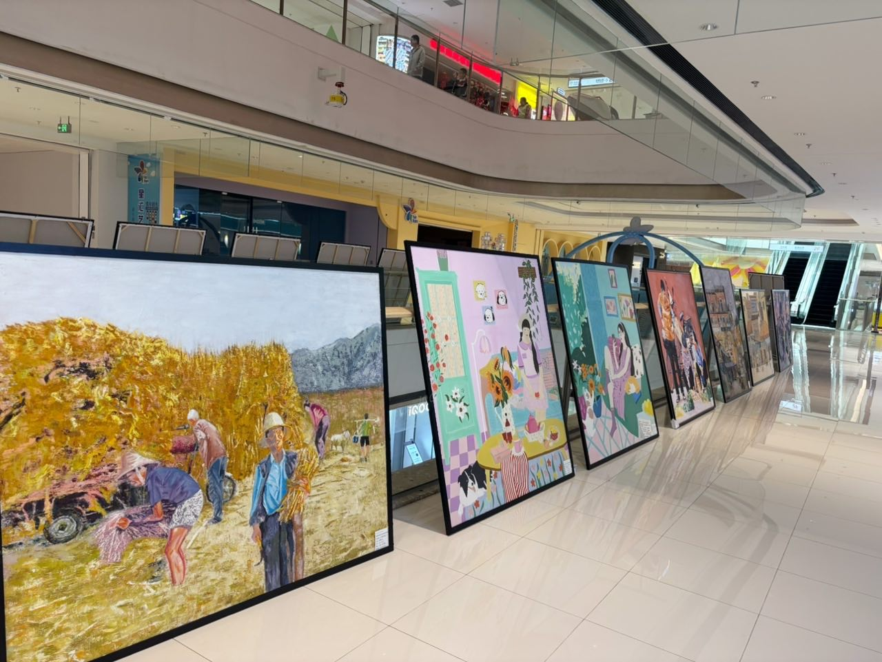 学院美术学毕业展首进商业综合体 开启校地艺术共创新模式 第 7 张 学院美术学毕业展首进商业综合体 开启校地艺术共创新模式 第 7 张