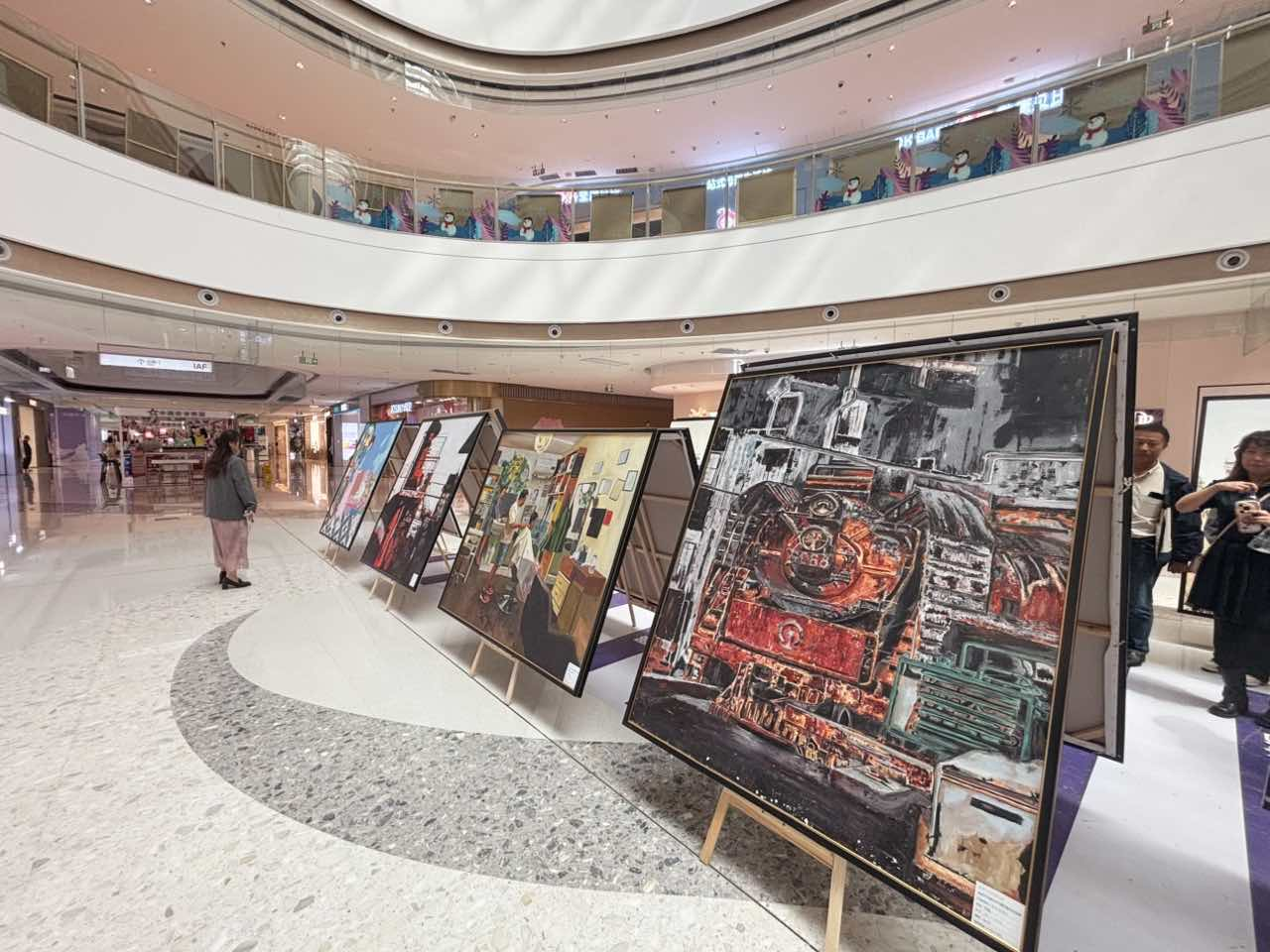 学院美术学毕业展首进商业综合体 开启校地艺术共创新模式 第 8 张 学院美术学毕业展首进商业综合体 开启校地艺术共创新模式 第 8 张