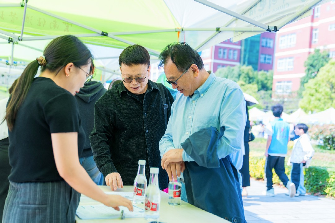 “启程马年 健康安宁”云南经济管理学院医学院 专场招聘会圆满举行 第 5 张 “启程马年 健康安宁”云南经济管理学院医学院 专场招聘会圆满举行 第 5 张
