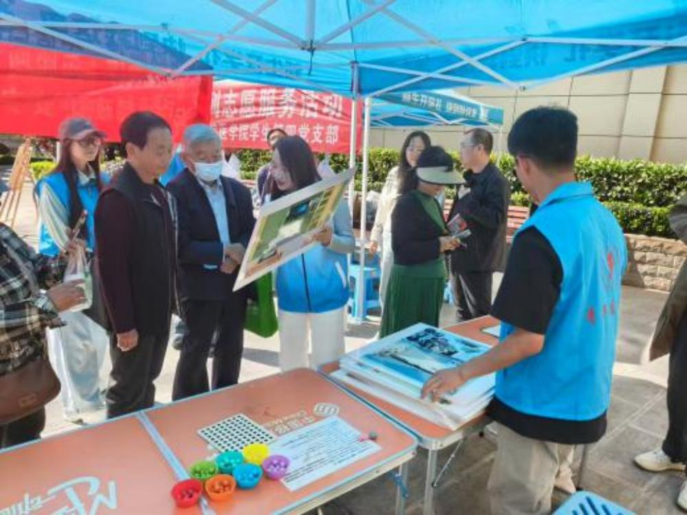 政校社联动聚合力 青春志愿暖银龄—“银龄暖情·志愿同行”主题关爱行动在安宁温情落幕 第 5 张